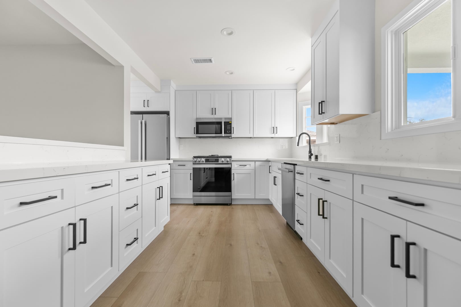 Building Photo - 6921 Bluebell Ave