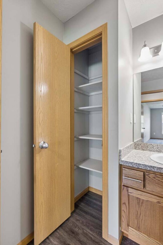 Floorplan - Williamsburg Park Apartments