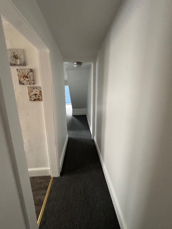 Building Photo - 106 E Pine St