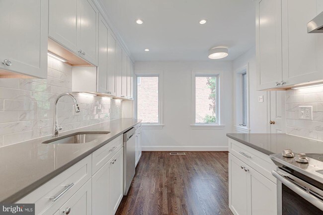 Building Photo - 3954 Georgetown Ct NW