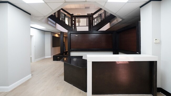 Building Photo - 9220 Rasmus Dr