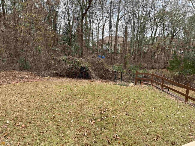 Building Photo - 214 Piedmont Dr