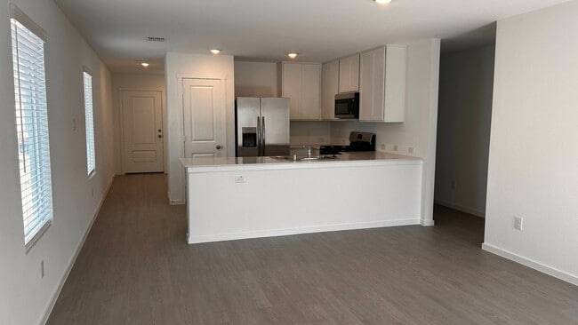 Building Photo - 3125 Campeiro Ave
