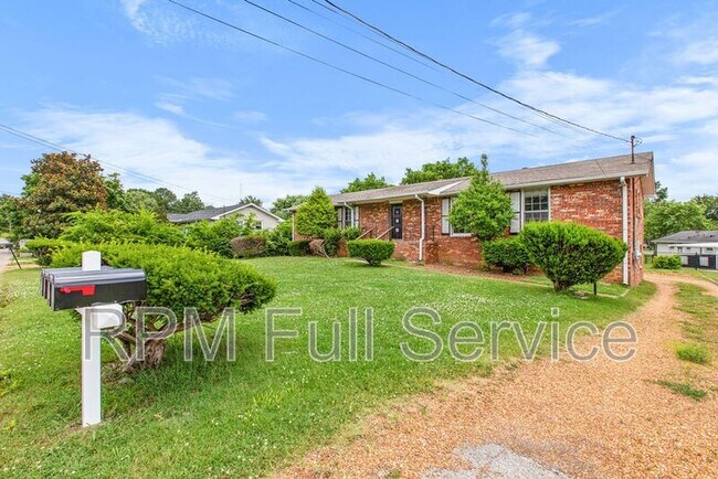 Building Photo - 3127 Larkspur Dr