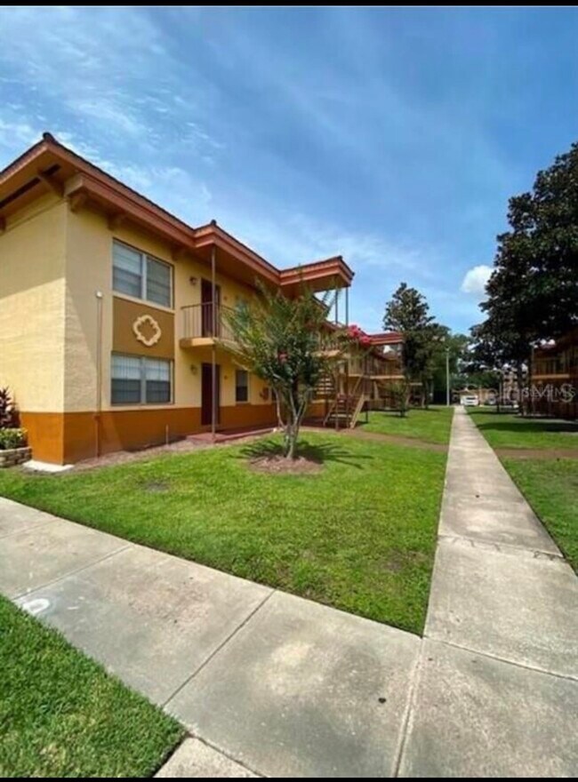 Building Photo - 746 Wyman Ct