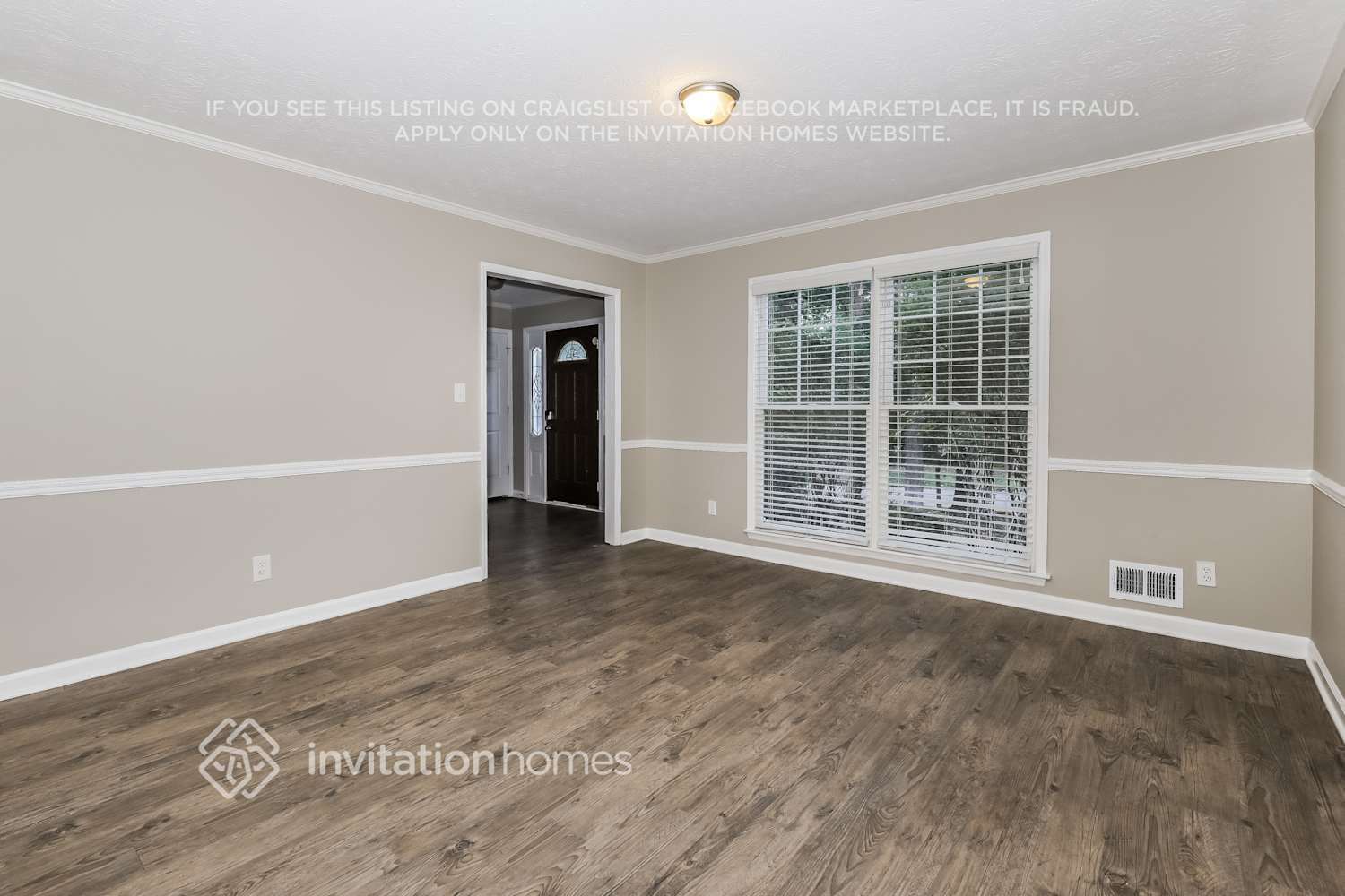 Building Photo - 2498 Quentin Dr