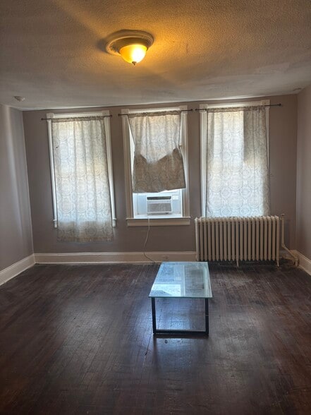 Living Room - 2839 N Calvert St