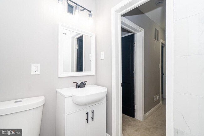 Building Photo - 3519 Kentucky Ave