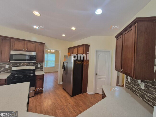 Building Photo - 1560 Bramlett Hill Ln SE