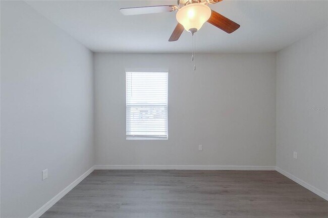 Building Photo - 8644 SW 44th Ct