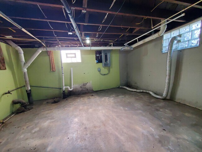Building Photo - 1403-1403 Phillips Ave
