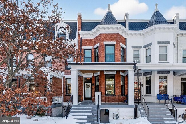 Building Photo - 32 Adams St NW