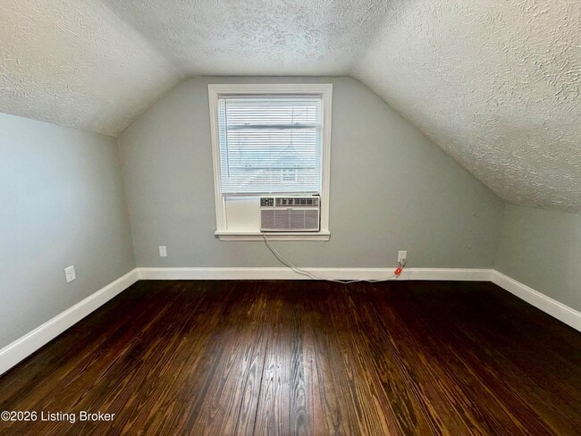 Building Photo - 5531 Minor Ln