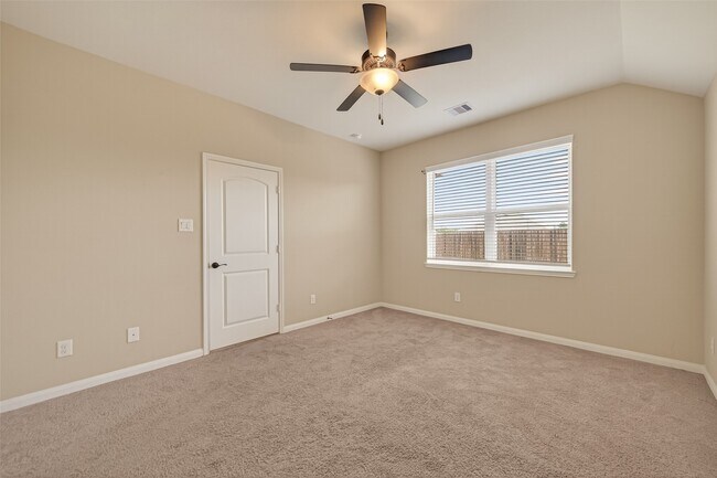 Building Photo - 21218 Echo Manor Dr