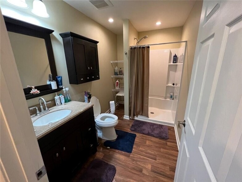 Building Photo - 3024 Lexington Ave