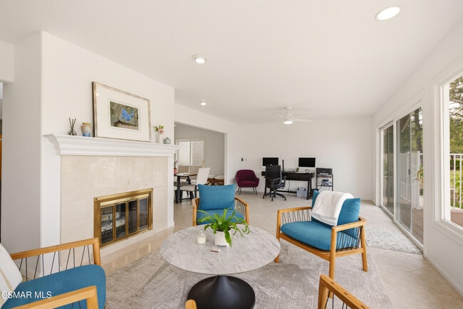 Building Photo - 2379 Leeward Cir