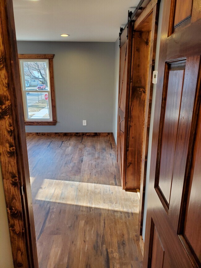 Building Photo - 189 E 2nd St