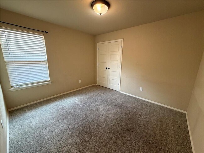 Building Photo - 3420 Bear Mountain Dr