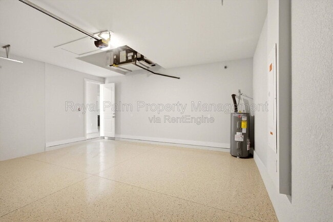 Building Photo - 3518 NE 21st Pl
