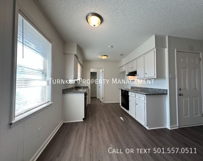 Building Photo - 1809 Lynette Dr