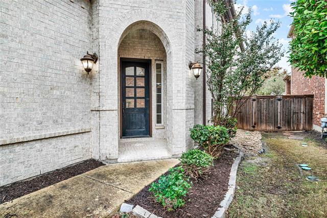 Building Photo - 2517 Las Palmas Ln