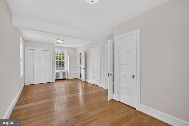 Building Photo - 3113 45th St NW