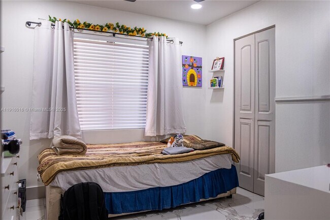 Building Photo - 6294 NW 170th Terrace