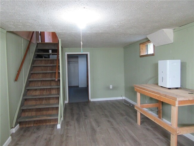 Building Photo - 212 Vollmer Pkwy