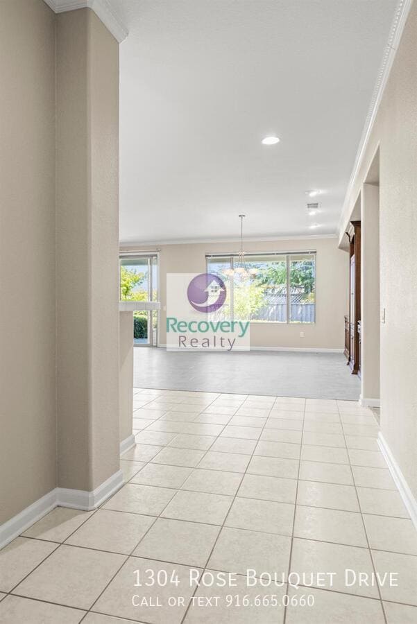 Building Photo - 1304 Rose Bouquet Dr