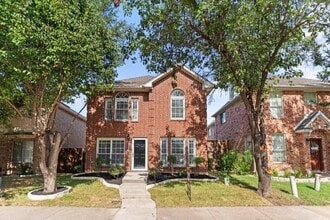 Building Photo - 9435 Blue Jay Way