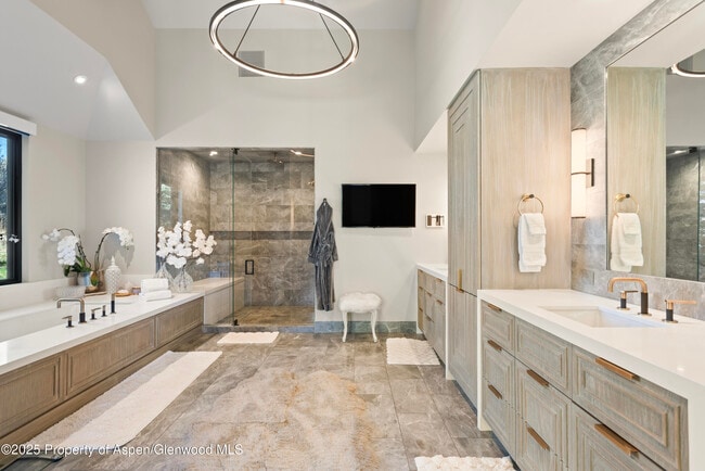 Building Photo - 75 McLain Ct