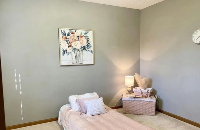 Building Photo - Beautiful 3 Bed 2 Bath Home Near Brittleba...