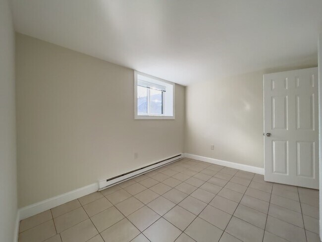 Building Photo - 592 American Legion Hwy