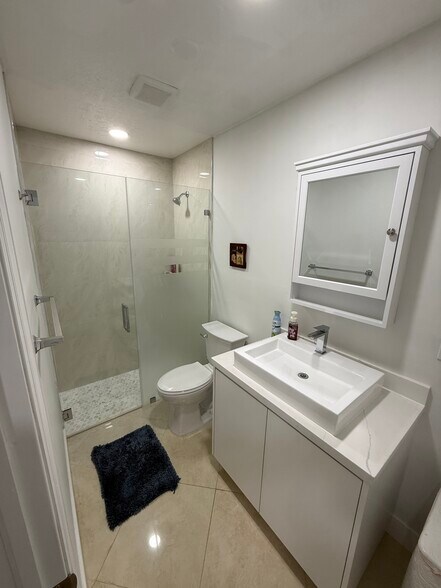 Building Photo - 10340 SW 43rd St