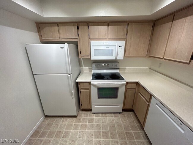 Building Photo - 8455 W Sahara Ave