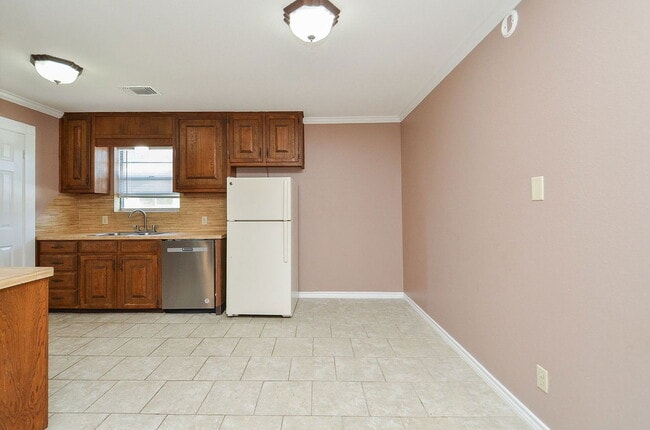 Building Photo - 3011 Orange St