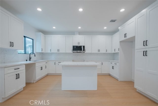 Building Photo - 7734 N Glenoaks Blvd