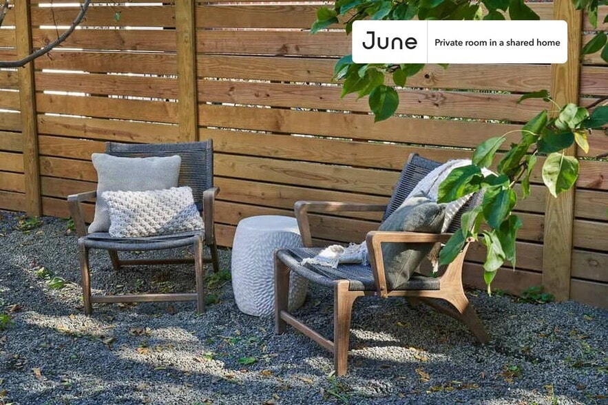 Building Photo - Room in Shared 11.0 bed/6 bath home