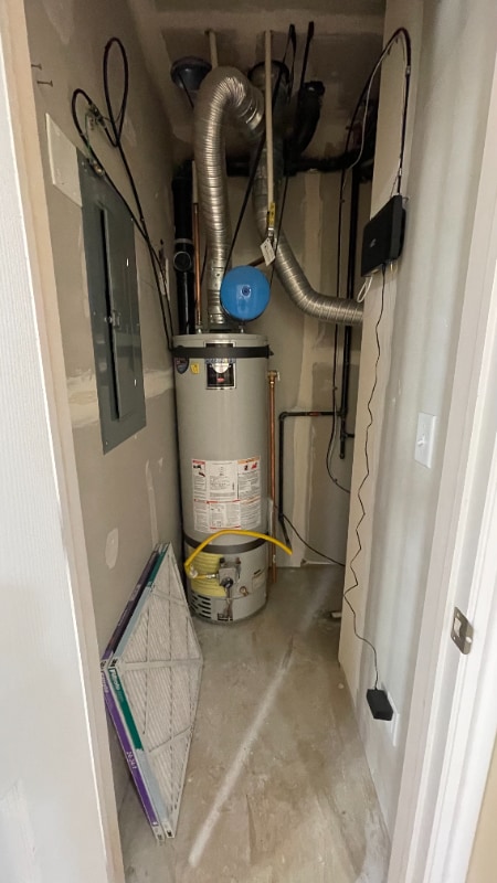 Building Photo - 411 W 2000 S