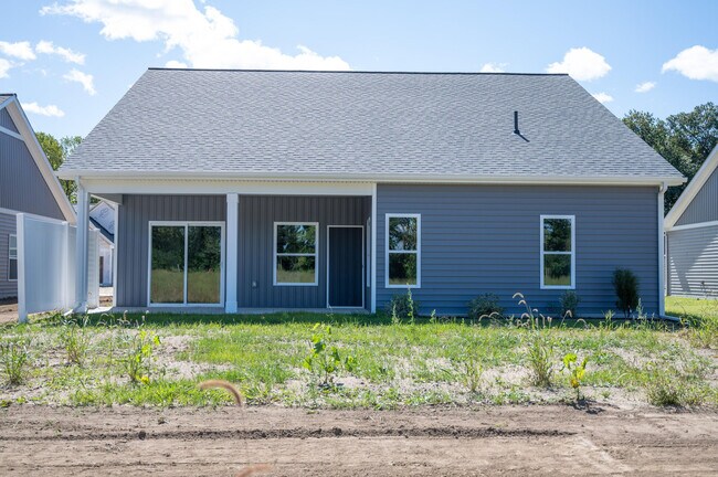 Building Photo - 8441 Oak Shade Cir
