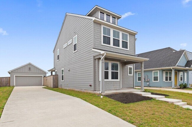 Building Photo - 303 Elm Br Trl