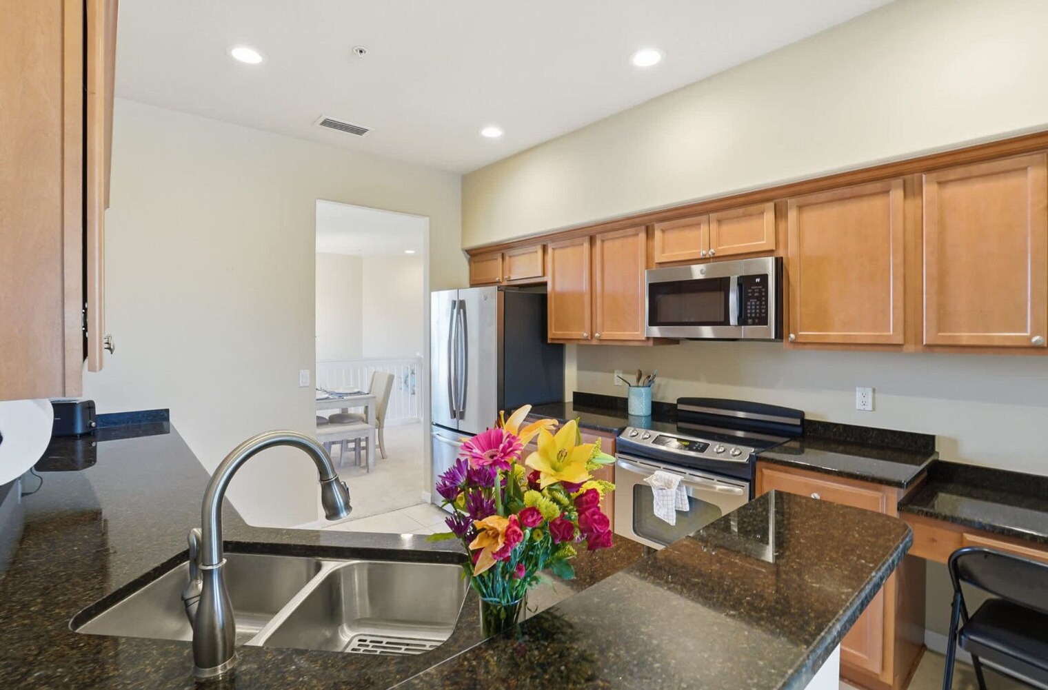Building Photo - 1251 Burgos Dr