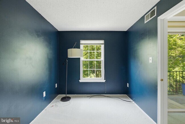 Building Photo - 7761 Inversham Dr