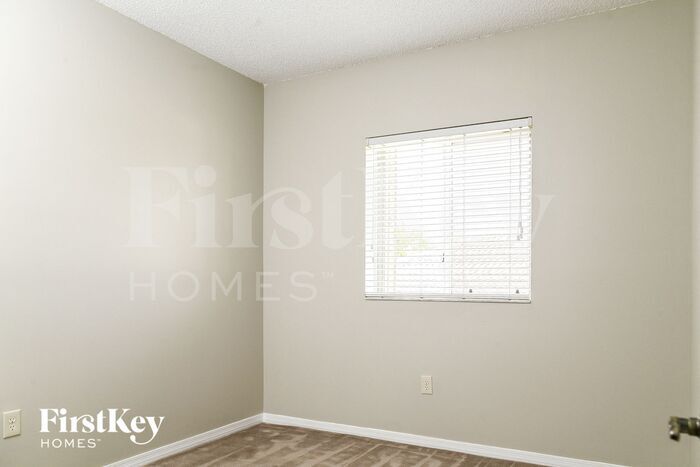 Building Photo - 2870 Dunwoodie Pl