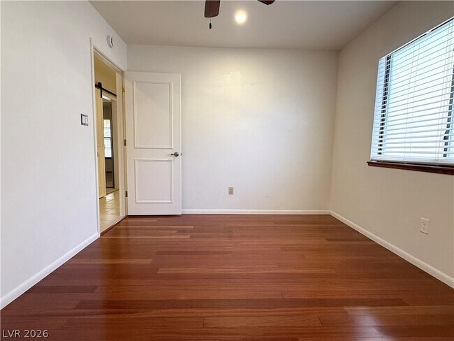 Building Photo - 3128 Donnegal Bay Dr