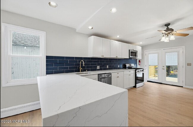 Building Photo - 83 Hennessey St