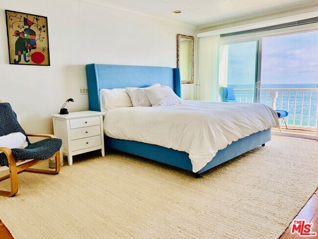 Building Photo - 11928 S Beach Club Way