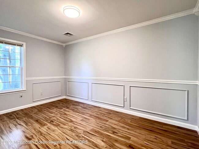 Building Photo - 159 Tanglewood Pl