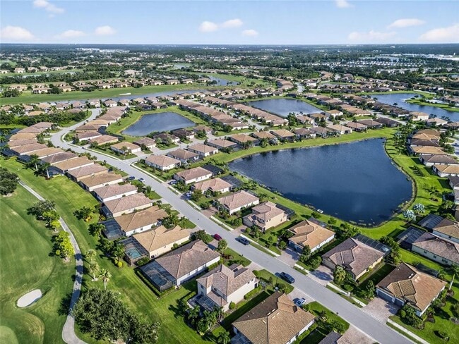 Building Photo - 6474 Willowshire Way