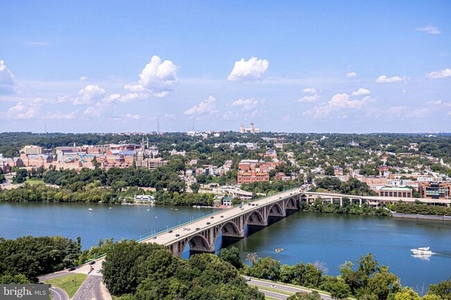 Building Photo - 1111 19th St N